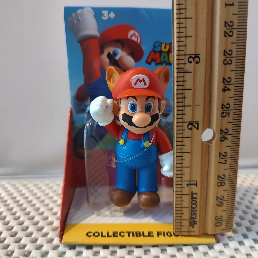Super Mario Collectible Figure Racoon Mario NWT